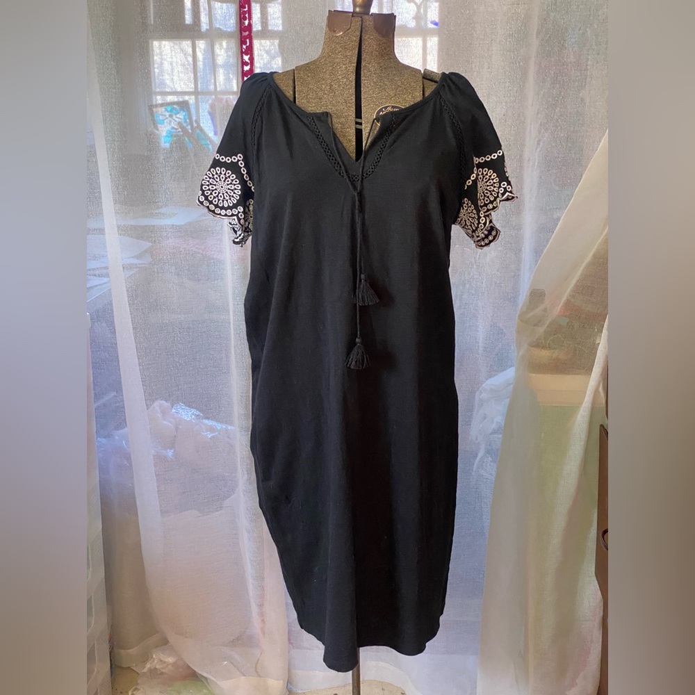 Talbots Black Cotton Modal BreezyMidi Dress with White Embroidered Sleeve Size M